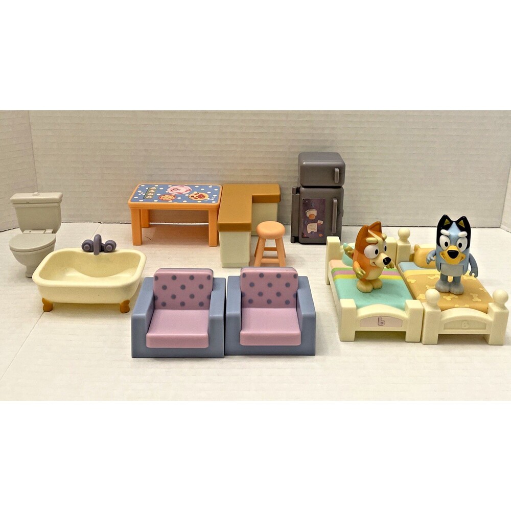 Bluey Family Home Replacement Furniture Lot Moose Toys Accessories 2 Figures